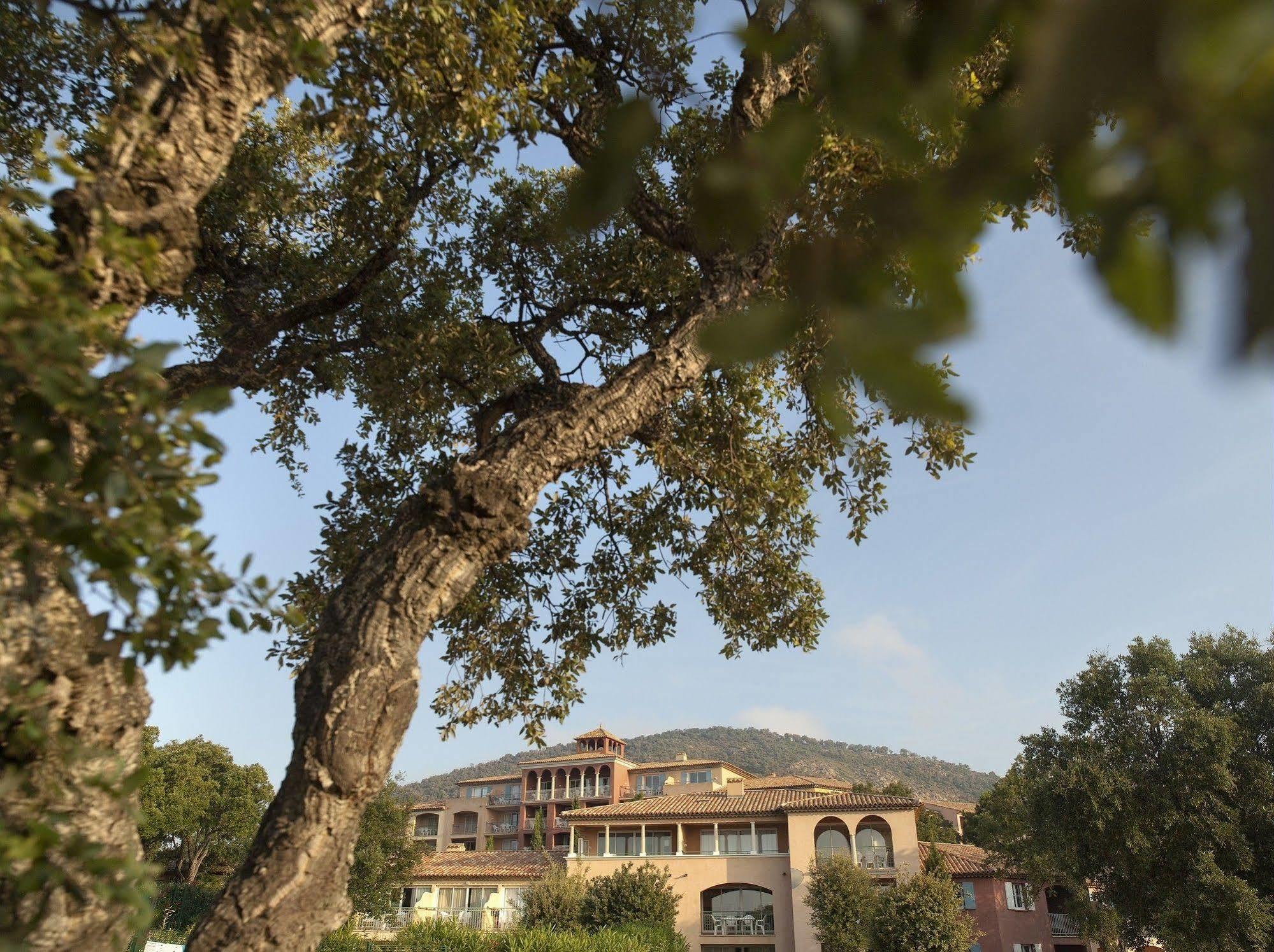 P&V Residence Le Hameau Des Issambrr サント・マキシム エクステリア 写真