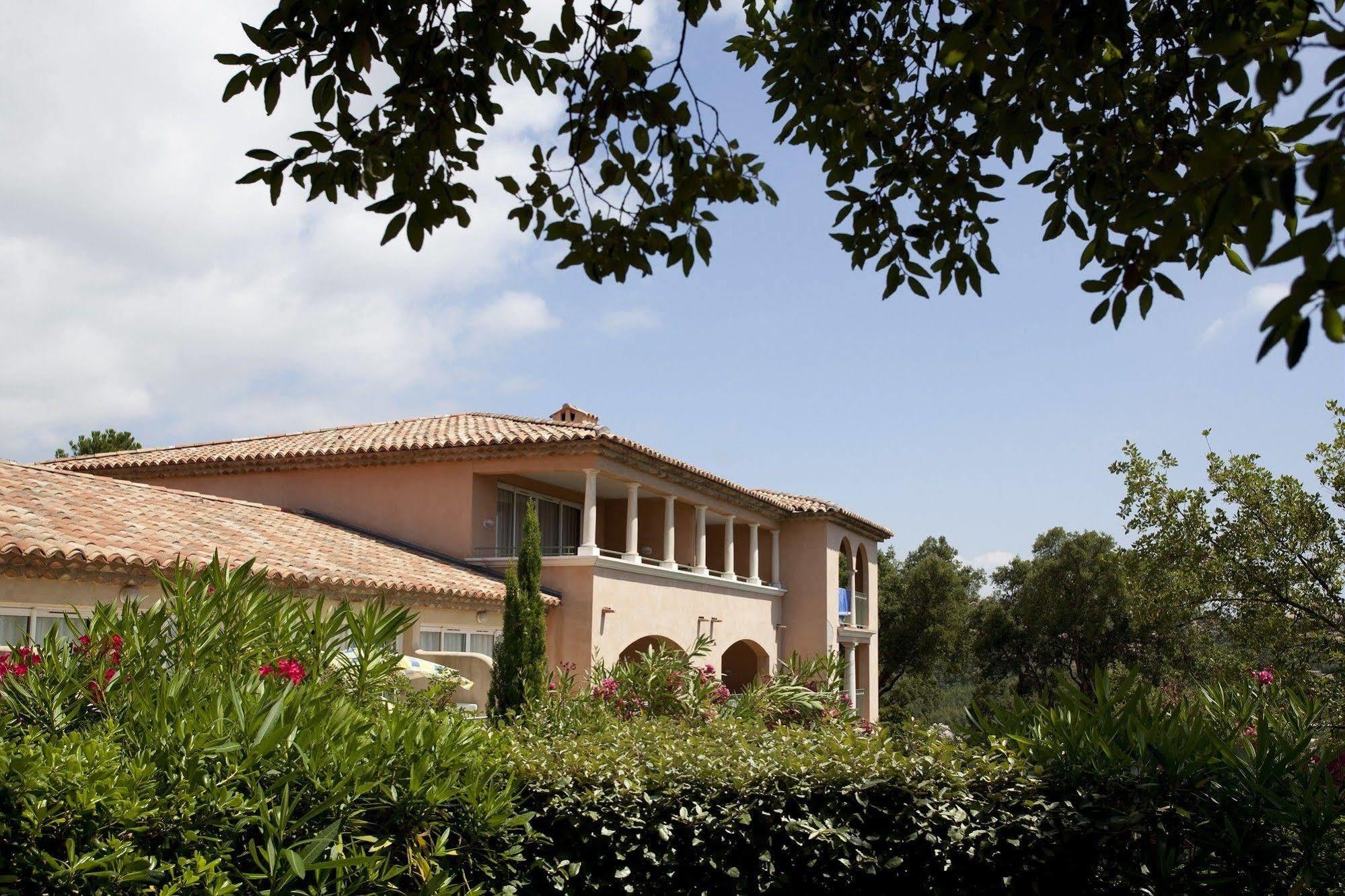 P&V Residence Le Hameau Des Issambrr サント・マキシム エクステリア 写真