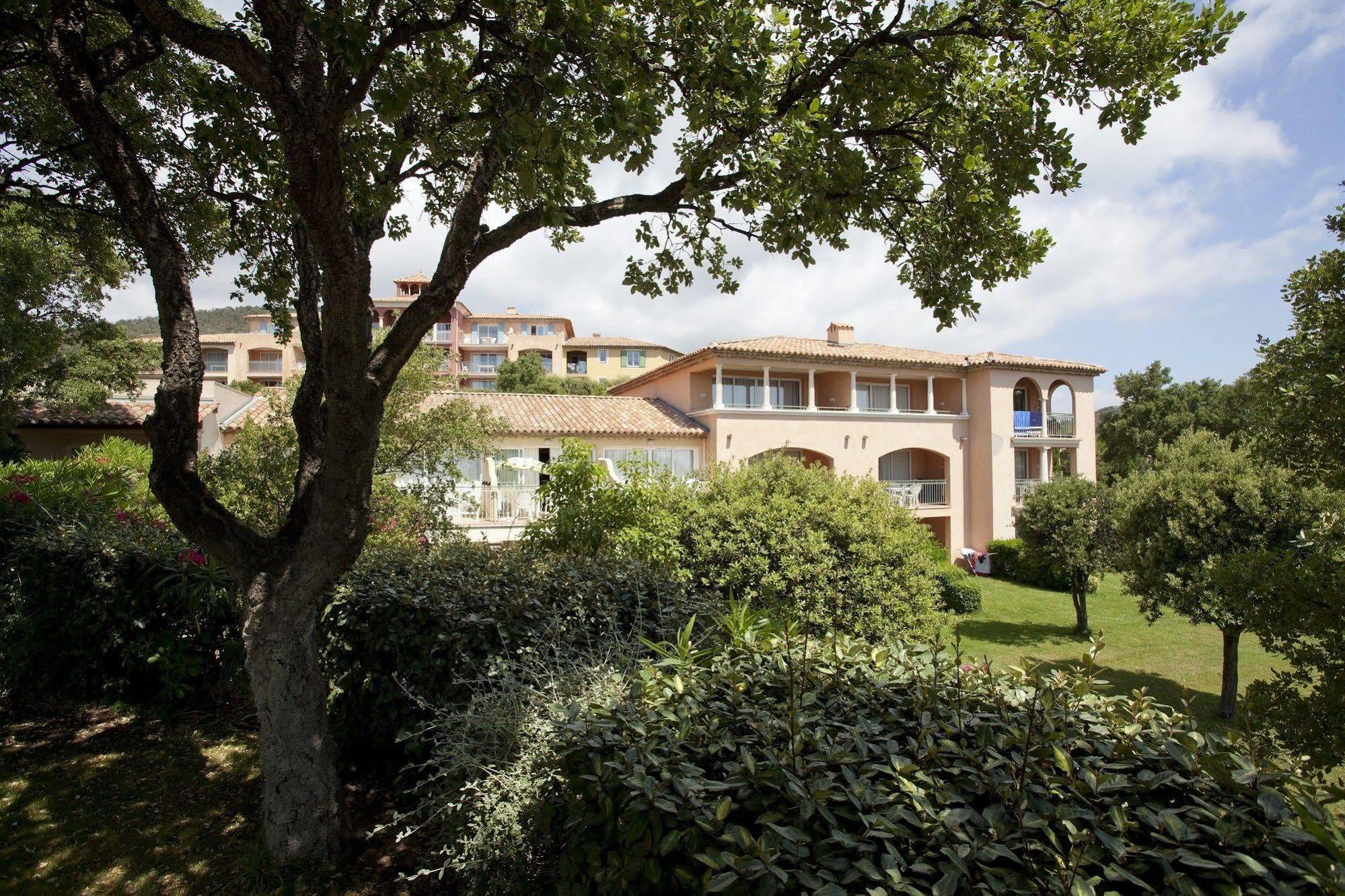 P&V Residence Le Hameau Des Issambrr サント・マキシム エクステリア 写真