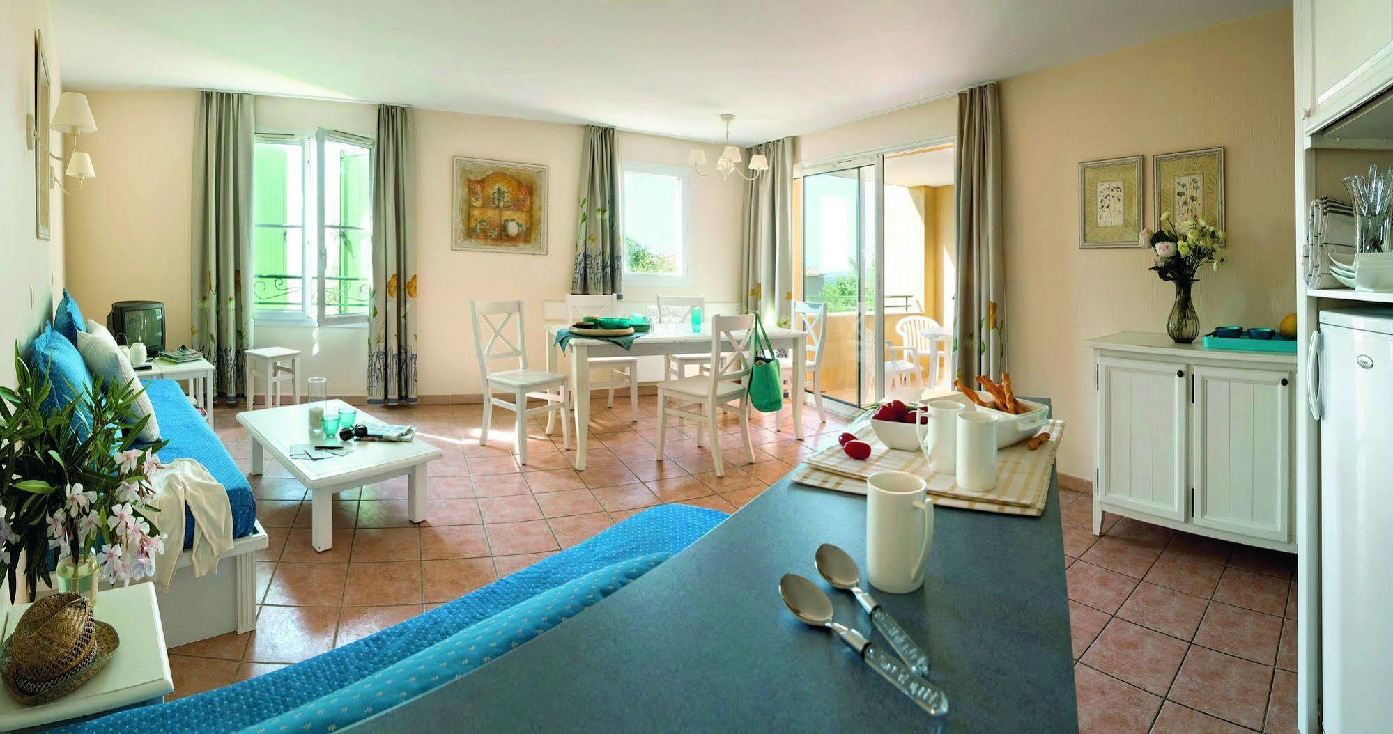 P&V Residence Le Hameau Des Issambrr サント・マキシム エクステリア 写真